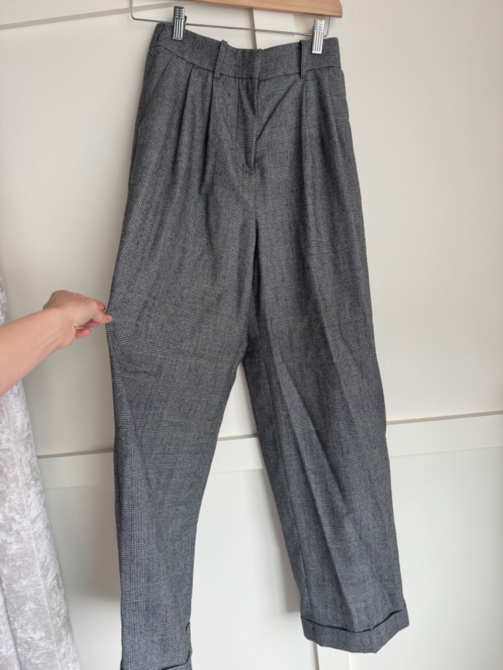 High-Waist Gray Pleated Women's Trousers